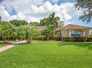 8601 Burning Tree Cir, Seminole, FL 33777