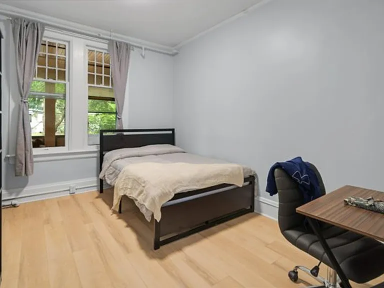 200 Highland Ave — Photo 20