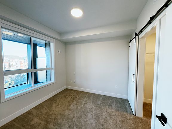 5th image of 45497 Campus Dr #407