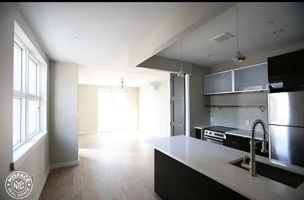 Rented by Compass | media 9