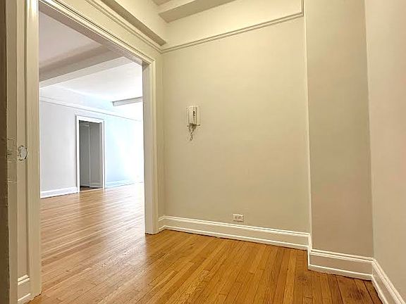 3rd image of 225 W 106th St APT 5J