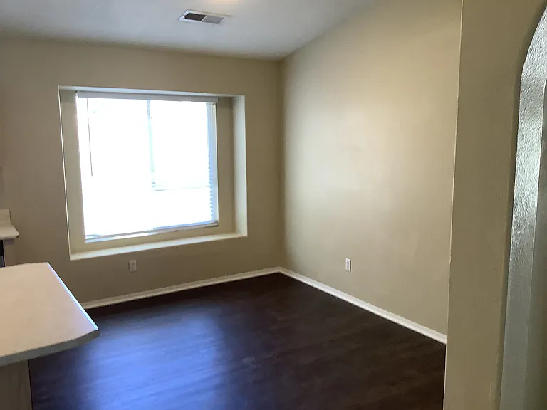 7623 Banyon Ave NW — Photo 3