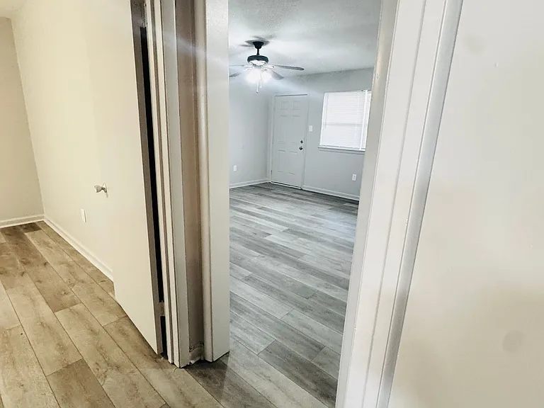 2875 Iowa St — Photo 9