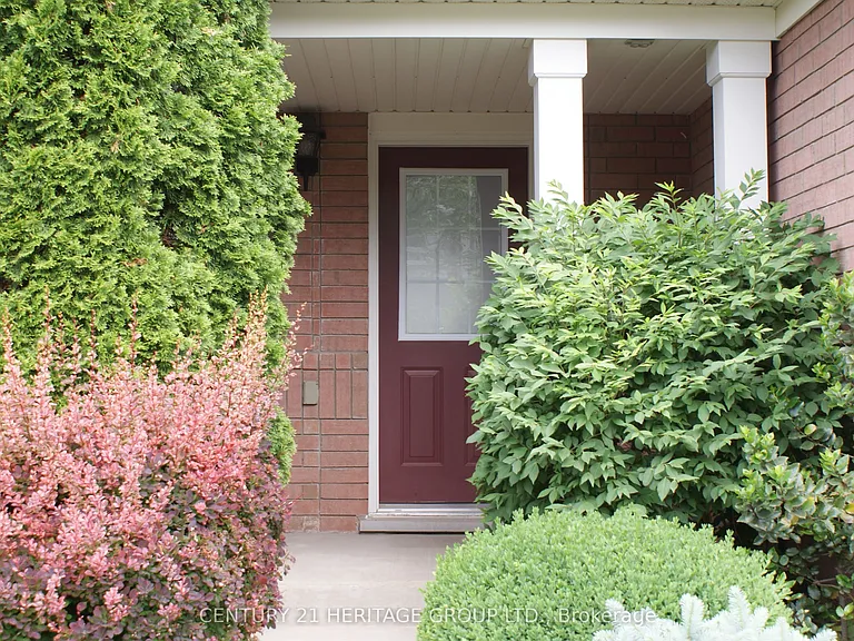1134 Barclay Cir — Photo 26