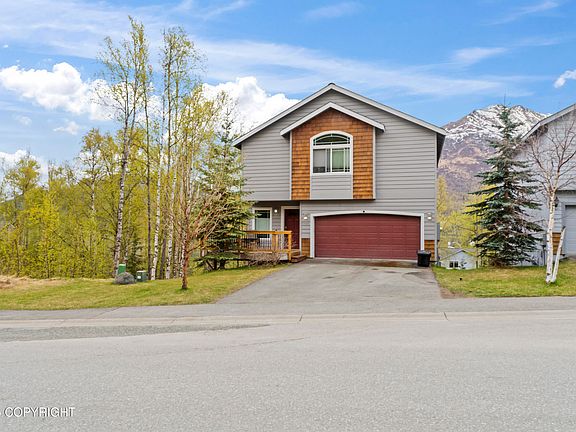 2nd image of 9154 Eagle River Ln