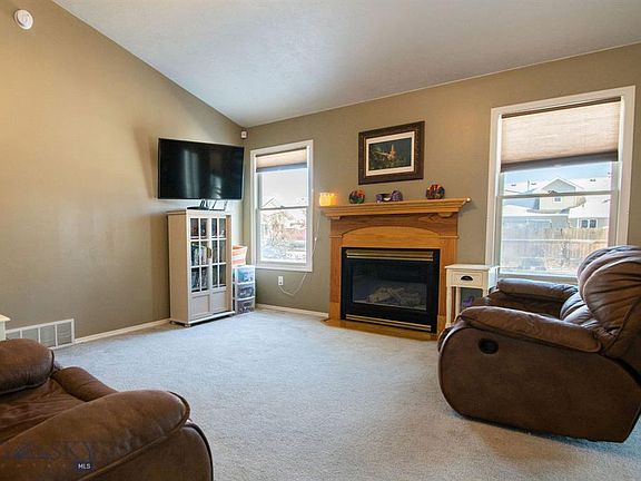 3rd image of 1007 Missoula Ave