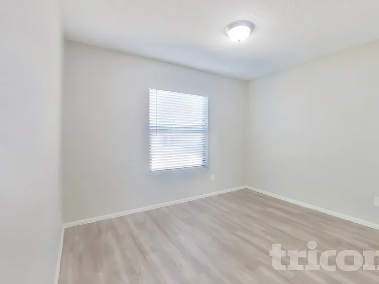 1010 W Blackhawk Dr — Photo 11
