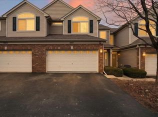 10011 Cummings St, Huntley, IL 60142