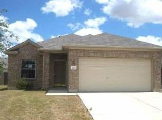 108 Flinn St, Hutto, TX 78634