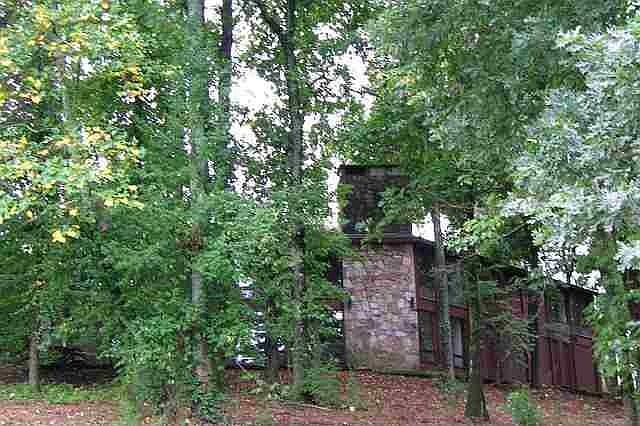1st image of 3650 Waverly Dr NE