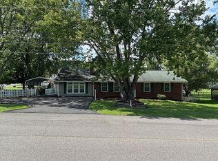 909 Forest Ave, Radford, VA 24141