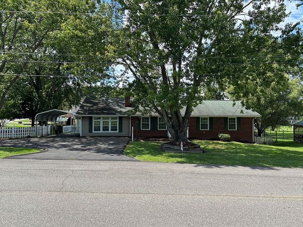 909 Forest Ave