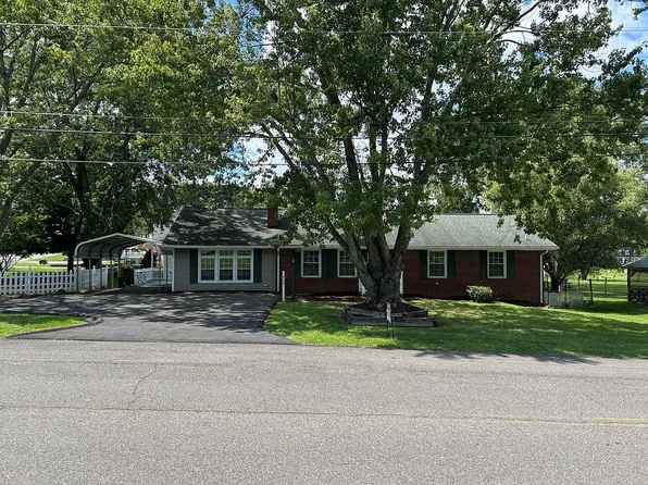 909 Forest Ave, Radford, VA 24141