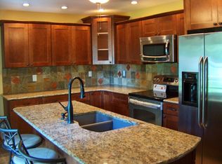11820 Oakley Ave, Kansas City, MO 64137