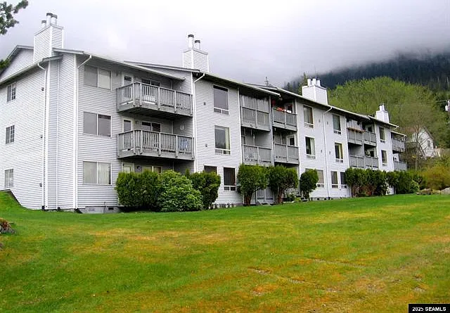 932 Carlanna Lake Road #B21 - B-21 — Photo 1
