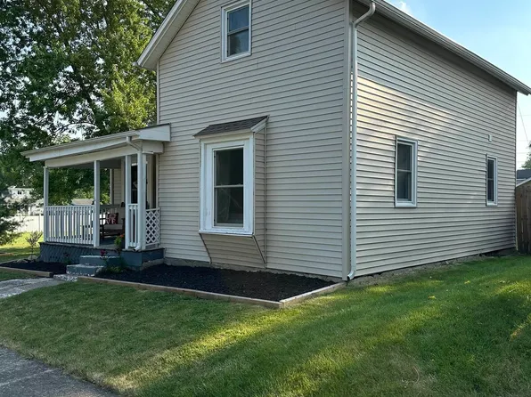 619 Douglas St, Auburn, IN 46706