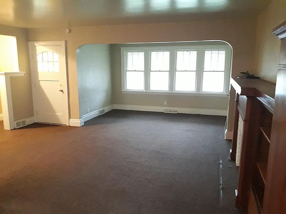 2nd image of 383 Newburgh Ave