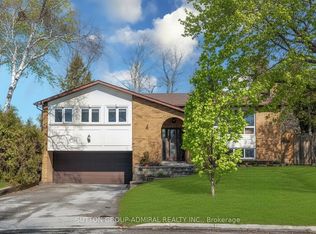 42 Jondan Cres, Markham, ON L3T 3Z5
