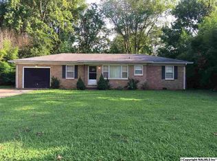 3402 Oakwood Ave NW, Huntsville, AL 35810