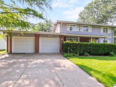 905 Sycamore Dr, Lincoln, NE, 68510