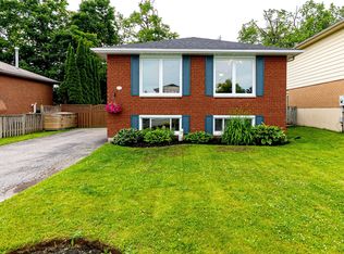 39 Toboggan Hill Dr, Orillia, ON L3V 7R1