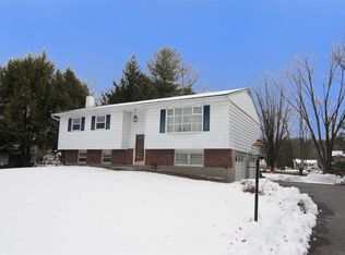 11 Golden Way, Staatsburg, NY 12580