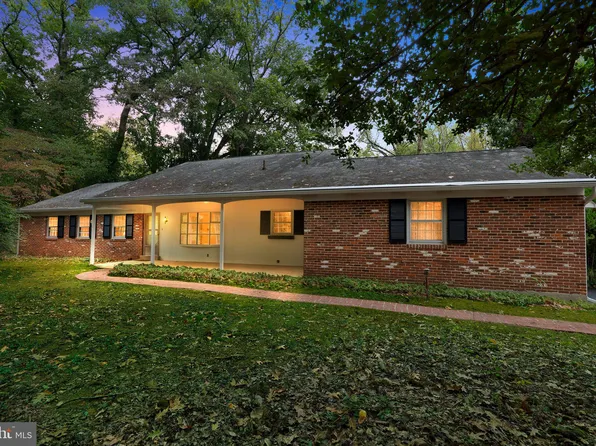 2977 N Providence Rd, Media, PA 19063