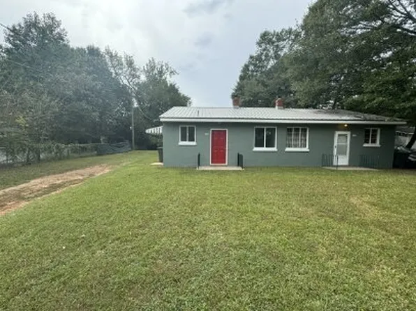 216 Summit St, Seneca, SC 29678
