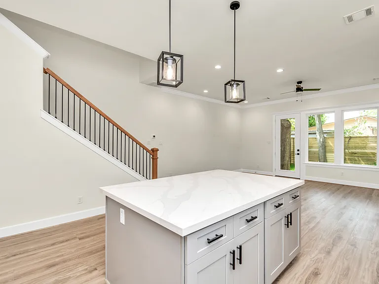 3413 Bremond St — Photo 8