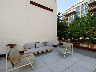 Rented by Living New York