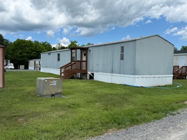 55 N Jollett Ln #91, Grottoes, VA 24441