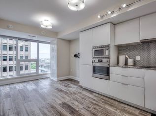 955 Bay St #U1714, Toronto, ON M5S 0C6