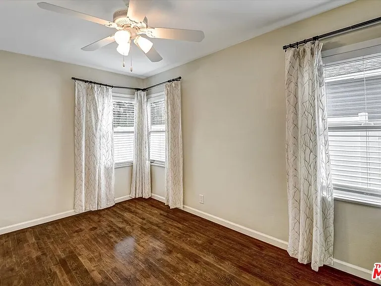 6200 Jamieson Ave — Photo 23