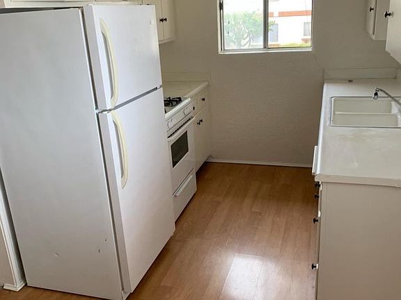 2nd image of 6390 Hummingbird St APT D