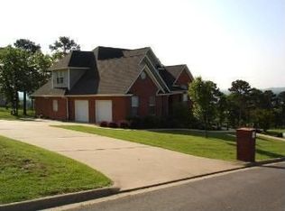 114 Grand Vista Dr, Russellville, AR 72802