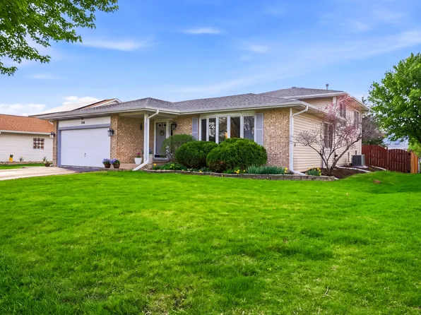 148 Beaver Creek Dr, Bolingbrook, IL 60490