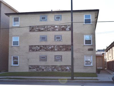 7019 W Irving Park Rd APT 8, Chicago, IL, 60634