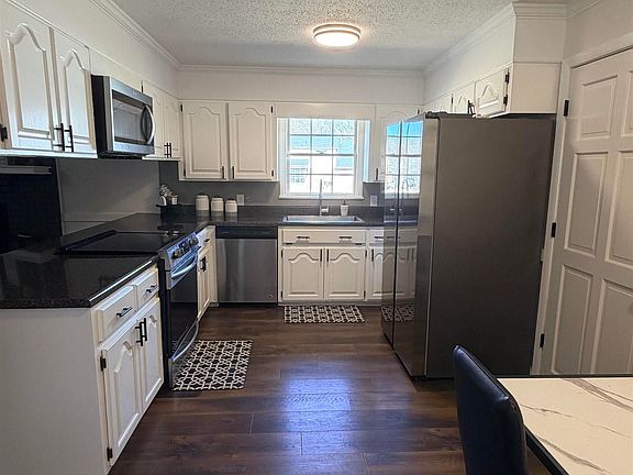 5th image of 1540 Cedar Bend Rd N