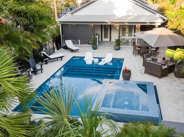 135 93rd Ave, Treasure Island, FL 33706