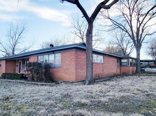 1106 Circle Dr, Ardmore, OK 73401