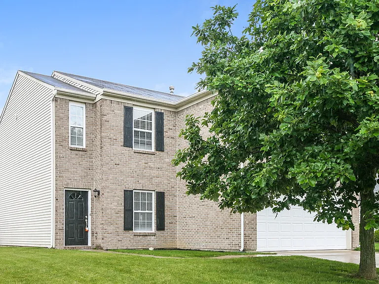 8636 Wheatfield Dr — Photo 2