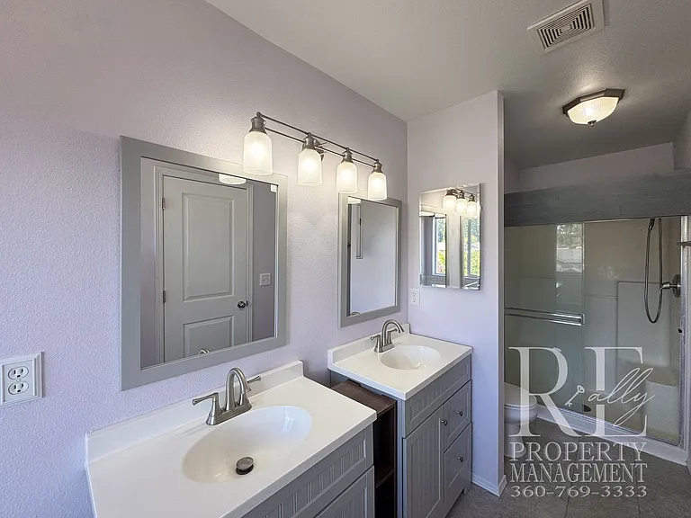 2994 NE Loyola St — Photo 22