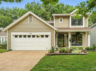 849 Ginger Wood Ct, Ballwin, MO 63021