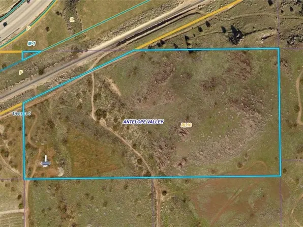 2 Rough Rd, Palmdale, CA 93550