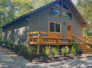 177 Winding Hill Rd, Pocono Pines, PA 18350