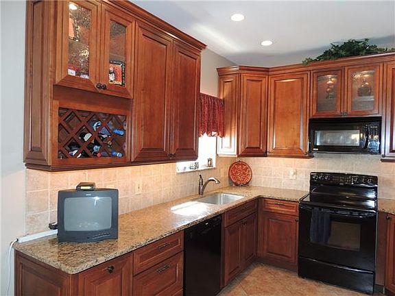 Tile Flooring,Built-in Wine Rack,Recessed Lighting