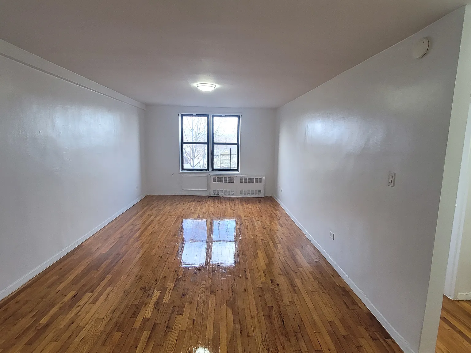 2 bed, 810 sqft, $2,700 — Photo 1
