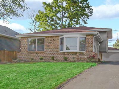 26W278 Harrison Ave, Winfield, IL, 60190