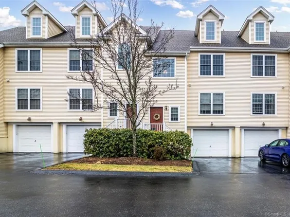 15 Freedom Way #70, East Lyme, CT 06357