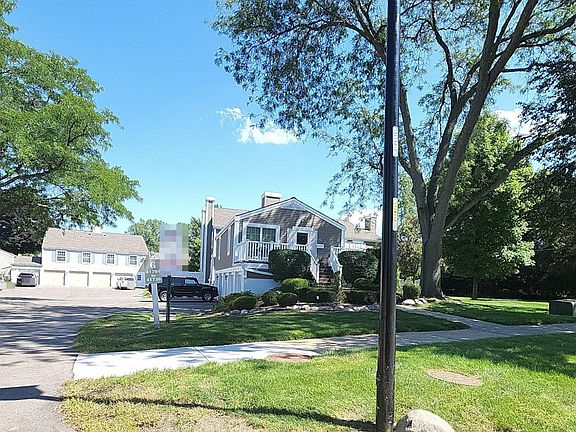 3rd image of 41708 Onaway Dr
